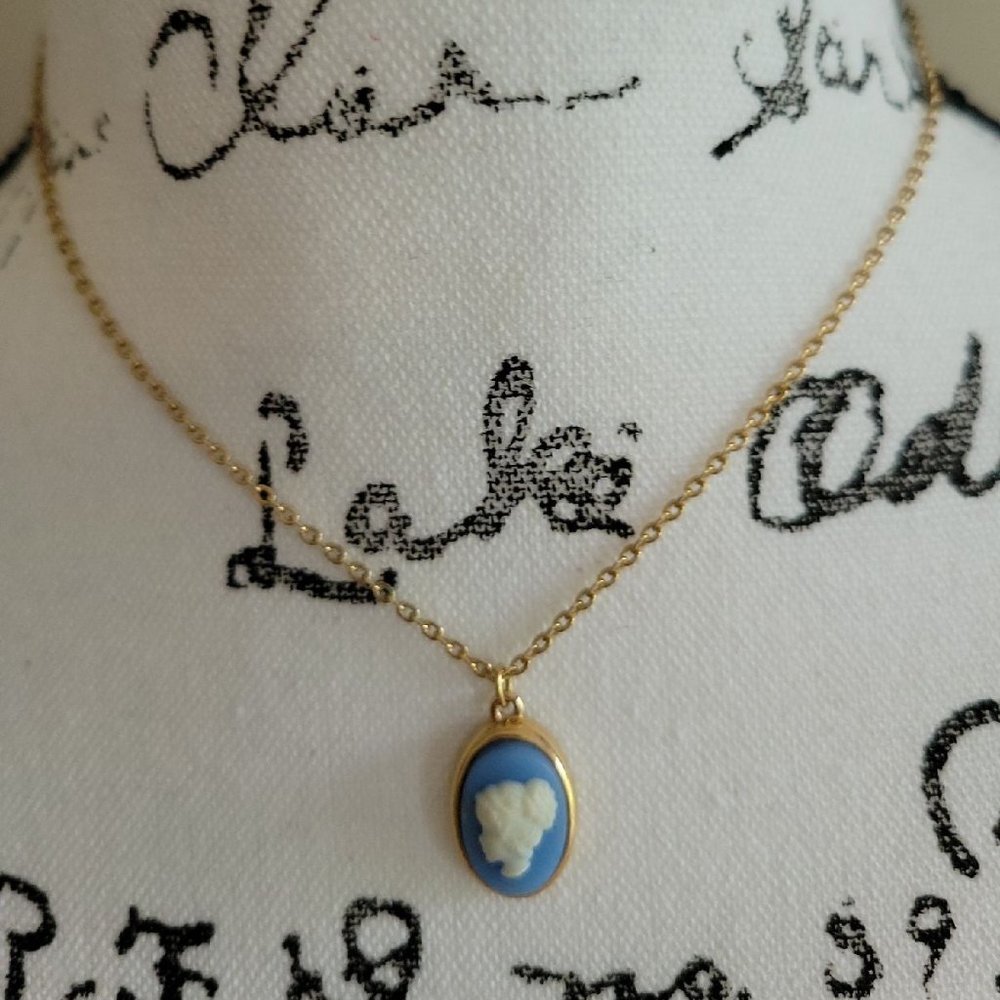 Vintage Cameo Necklace for Girls